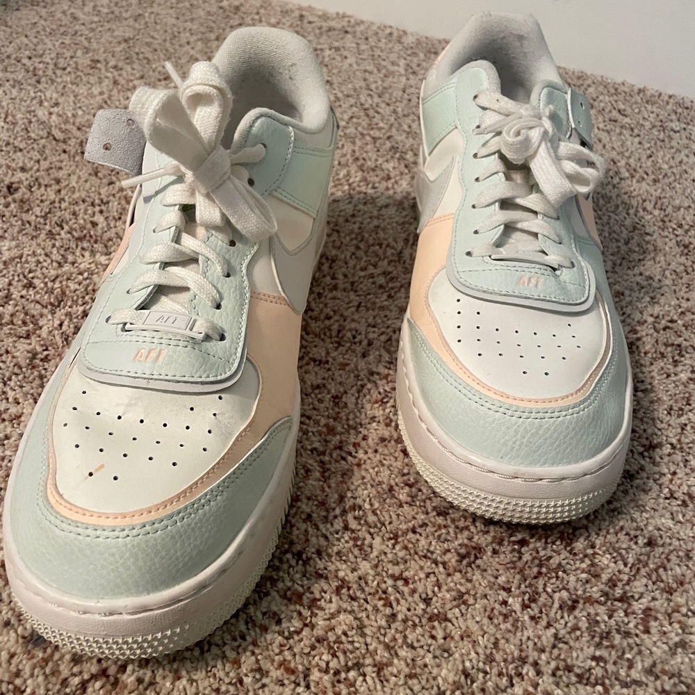 Nike Women's Athletic Shoes - Mint Green and Pink